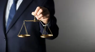 وظائف محامين للعمل لدي مكتب تلخيص معاملات وطباعة في الإمارات